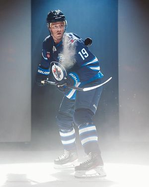 Image post by @nhljets on Instagram