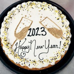 Image post by @deweysbakerygso on Instagram