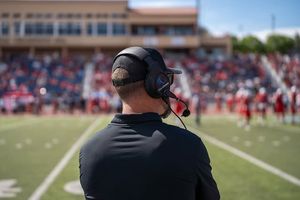 Image post by @madysonschliepsportsphotos on Instagram