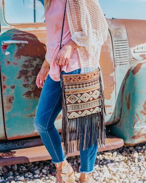 Image post by @shopfillyflair on Instagram