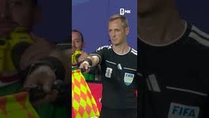 Video post by @foxsports on YouTube