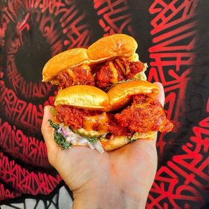 Image post by @daveshotchicken on Instagram