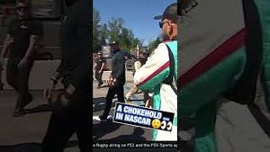 Video post by @nascaronfox on YouTube