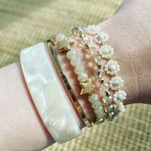 Image post by @shopatgrace on Facebook