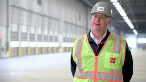 Video post by @isuzucommercialtruckofamerica on YouTube