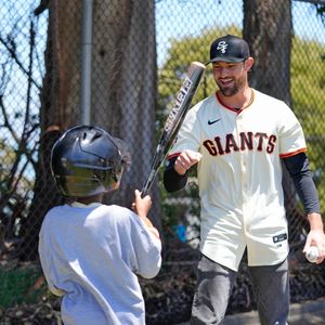Image post by @giantscommunityfund on Instagram