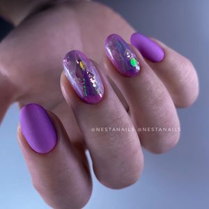 Image post by @nestanails on Instagram