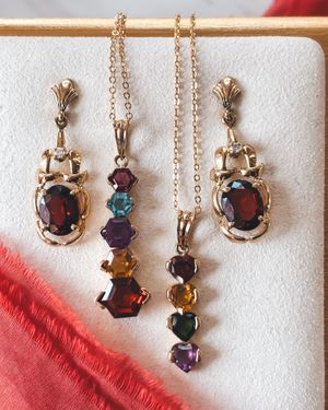 Image post by @maejeanvintage on Instagram