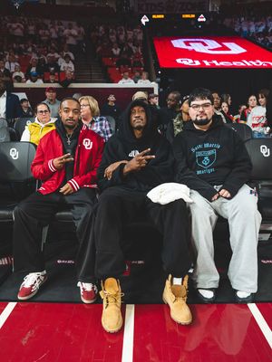 Image post by @ou_wbball on Instagram