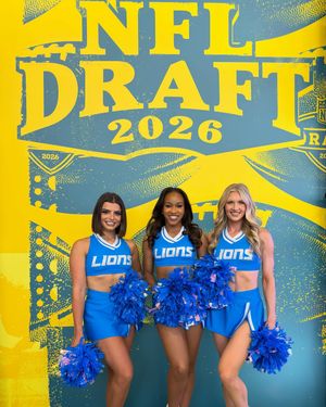 Image post by @detlionscheerleaders on Instagram