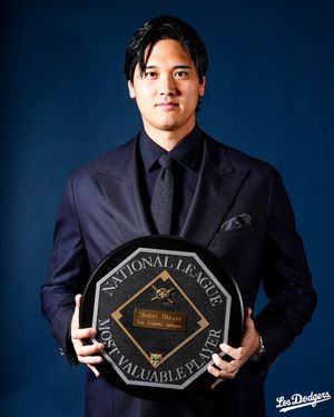 Image post by @losdodgers on Instagram