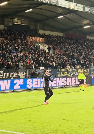 Video post by @azalkmaar on TikTok
