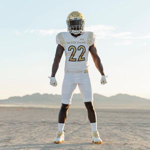 Image post by @UAFootball on Twitter
