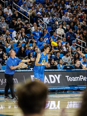 Image post by @uclamvb on Instagram