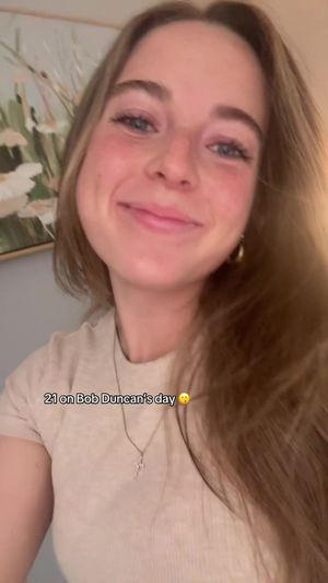 Video post by @itsellabhall on TikTok