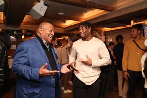 Image post by @GatorsFB on Twitter