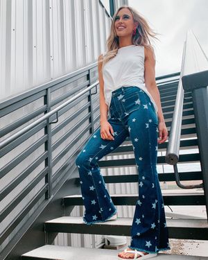 Image post by @shopfillyflair on Instagram