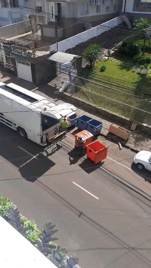 Video post by @operitoambiental on Instagram