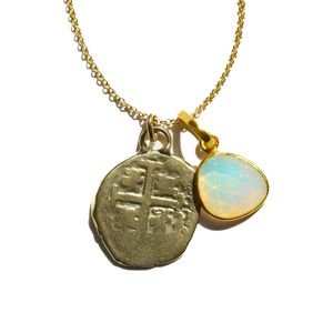 Image post by @juliaszendreijewelry on Instagram