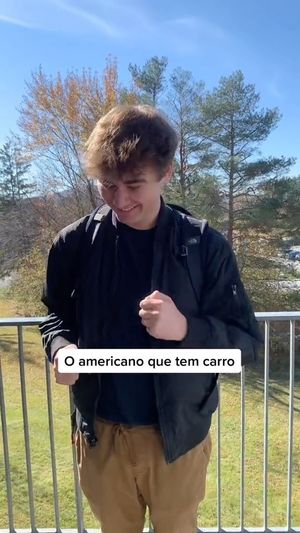 Video post by @brunaguedesoli on Facebook