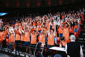 Image post by @illiniwbb on Instagram