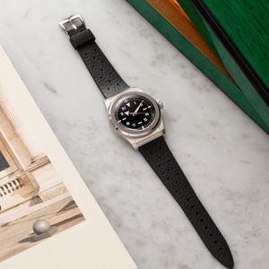 Image post by @sericawatches on Instagram