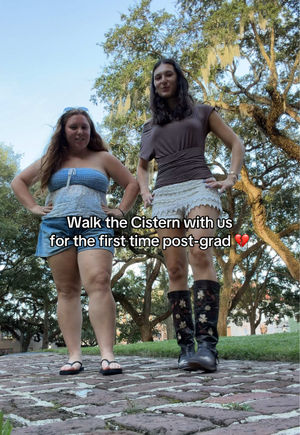 Video post by @charlotteottaiano on TikTok