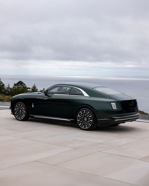 Image post by @rollsroycecarsna on Instagram