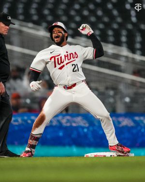 Image post by @twins on Instagram