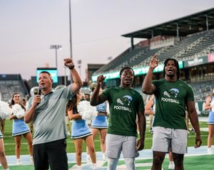 Image post by @greenwavefb on Instagram