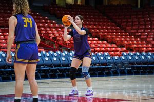 Image post by @uni_wbb on Instagram