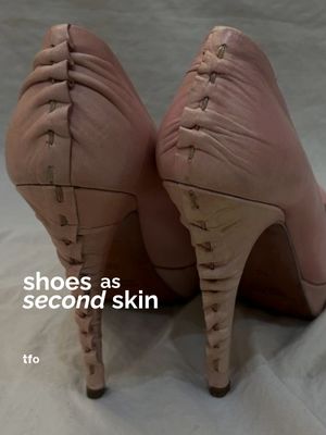 Image post by @thefashionobserve on Instagram