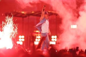 Image post by @soldierfield on Instagram