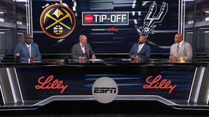 Video post by @ESPNNBA on Twitter