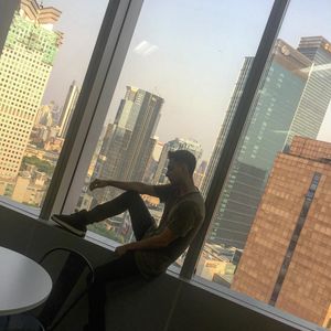 Image post by @maxspina2 on Instagram