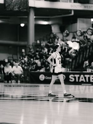 Image post by @nevaehx03 on Instagram