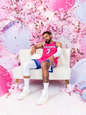 Image post by @traeyoung on Instagram