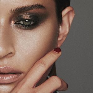 Image post by @tonimaltmakeup on Instagram