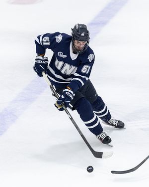 Image post by @unhmhockey on Instagram