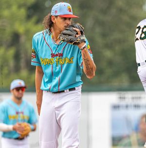 Image post by @theboisehawks on Instagram