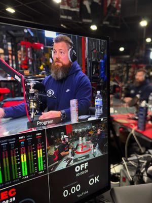 Image post by @underthebar on Instagram