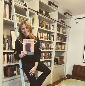Image post by @readwithjenna on Instagram