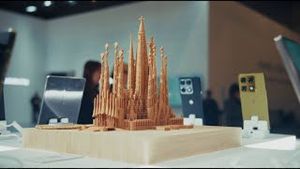 Video post by @lenovo on YouTube