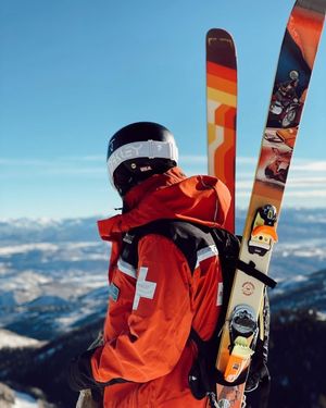Image post by @j_skis on Instagram
