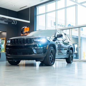 Image post by @hendrickcars on Instagram