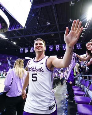 Image post by @kstatembb on Instagram