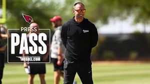 Video post by @azcardinals on YouTube