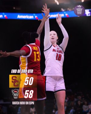 Image post by @CLTSports on Twitter