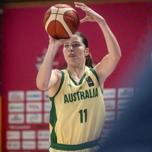 Image post by @basketballaus on Instagram