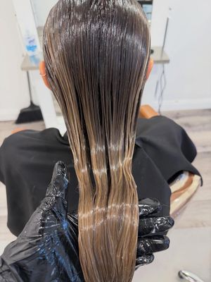 Image post by @dangerjonesbalayage on Instagram